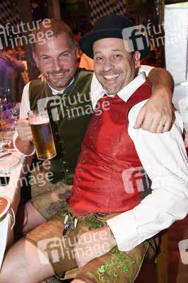 Angermaier-Trachten-Abend in München