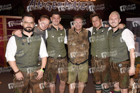 Angermaier-Trachten-Abend in München