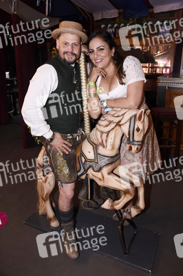 Angermaier-Trachten-Abend in München