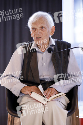 Erasmus Schöfer bei der 2. Kölner Literaturnacht in Köln