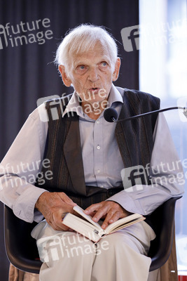 Erasmus Schöfer bei der 2. Kölner Literaturnacht in Köln