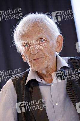 Erasmus Schöfer bei der 2. Kölner Literaturnacht in Köln