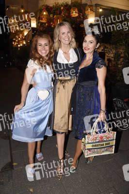 Almauftrieb in der Käfer Schänke in München