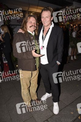 Almauftrieb in der Käfer Schänke in München