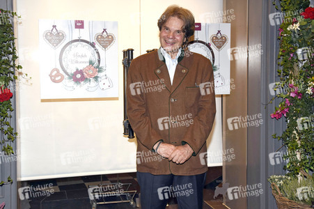 Almauftrieb in der Käfer Schänke in München