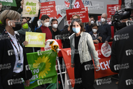 Triell - Dreikampf ums Kanzleramt in Berlin