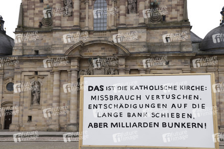 Protestaktion anlässlich der Vollversammlung der Deutschen Bischofskonferenz in Fulda