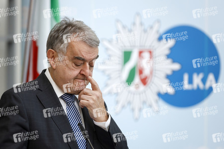 Pressekonferenz mit Armin Laschet und Herbert Reul in Düsseldorf