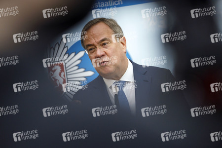 Pressekonferenz mit Armin Laschet und Herbert Reul in Düsseldorf