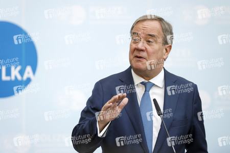 Pressekonferenz mit Armin Laschet und Herbert Reul in Düsseldorf