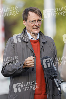 Podiumsgespräch mit Karl Lauterbach in Leverkusen