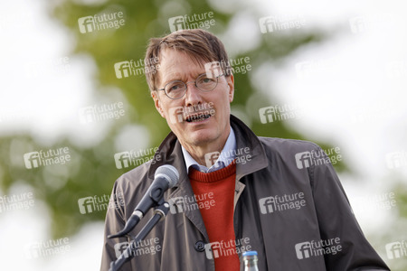 Podiumsgespräch mit Karl Lauterbach in Leverkusen