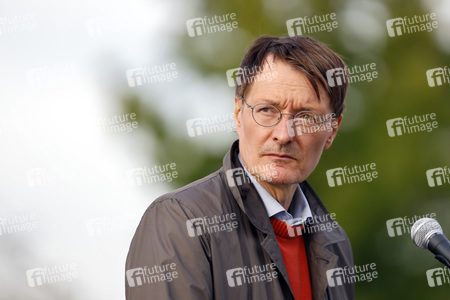 Podiumsgespräch mit Karl Lauterbach in Leverkusen