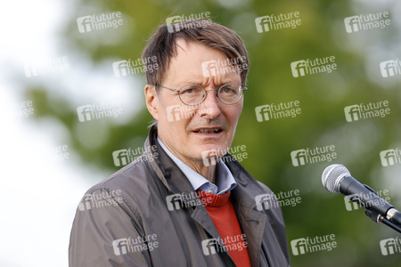 Podiumsgespräch mit Karl Lauterbach in Leverkusen