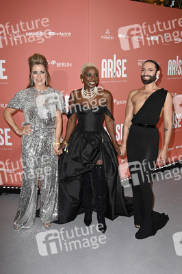 Weltpremiere der ARISE Grand Show 2021 in Berlin