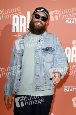 Weltpremiere der ARISE Grand Show 2021 in Berlin