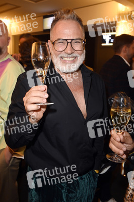 Weltpremiere der ARISE Grand Show 2021 in Berlin