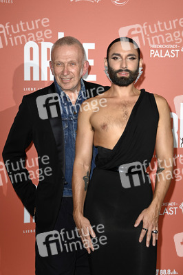 Weltpremiere der ARISE Grand Show 2021 in Berlin