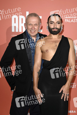 Weltpremiere der ARISE Grand Show 2021 in Berlin