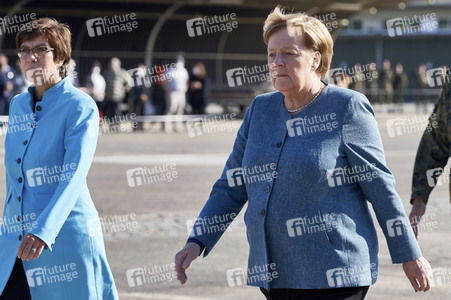 Angela Merkel würdigt Einsatzkräfte der Afghanistan-Evakuierungsmission in Seedorf