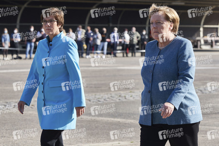 Angela Merkel würdigt Einsatzkräfte der Afghanistan-Evakuierungsmission in Seedorf