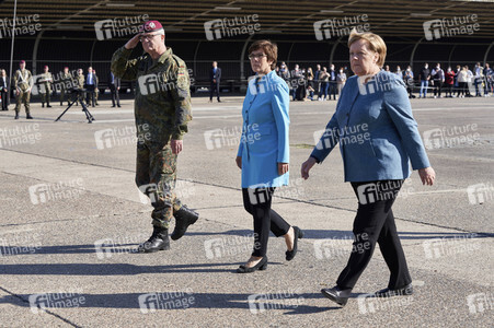 Angela Merkel würdigt Einsatzkräfte der Afghanistan-Evakuierungsmission in Seedorf