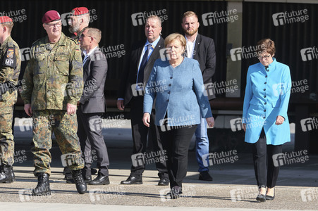 Angela Merkel würdigt Einsatzkräfte der Afghanistan-Evakuierungsmission in Seedorf