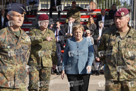 Angela Merkel würdigt Einsatzkräfte der Afghanistan-Evakuierungsmission in Seedorf
