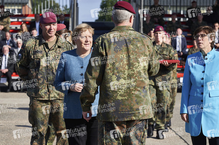 Angela Merkel würdigt Einsatzkräfte der Afghanistan-Evakuierungsmission in Seedorf