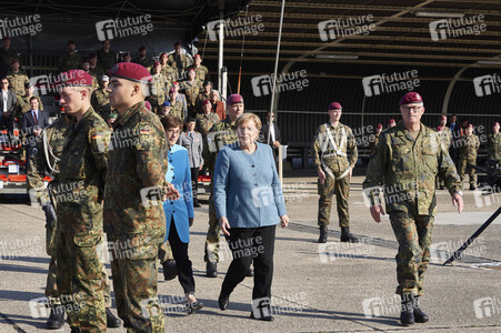 Angela Merkel würdigt Einsatzkräfte der Afghanistan-Evakuierungsmission in Seedorf