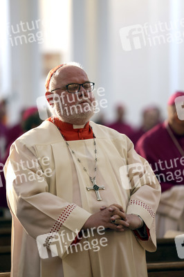 Schlussvesper mit Bonifatiussegen bei der Herbst-Vollversammlung der Deutschen Bischofskonferenz in Fulda