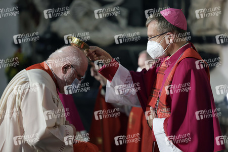 Schlussvesper mit Bonifatiussegen bei der Herbst-Vollversammlung der Deutschen Bischofskonferenz in Fulda