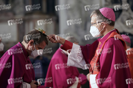 Schlussvesper mit Bonifatiussegen bei der Herbst-Vollversammlung der Deutschen Bischofskonferenz in Fulda