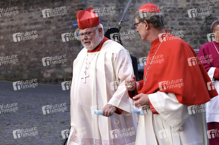 Schlussvesper mit Bonifatiussegen bei der Herbst-Vollversammlung der Deutschen Bischofskonferenz in Fulda