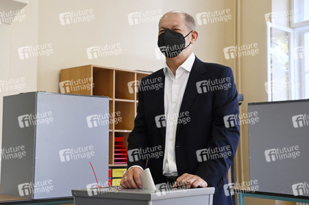 Stimmabgabe von Olaf Scholz zur Bundestagswahl 2021 in Potsdam