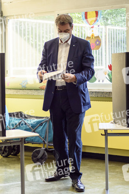 Stimmabgabe von Markus Söder zur Bundestagswahl 2021 in Nürnberg