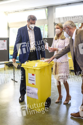Stimmabgabe von Markus Söder zur Bundestagswahl 2021 in Nürnberg