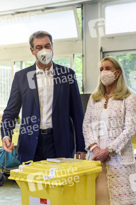 Stimmabgabe von Markus Söder zur Bundestagswahl 2021 in Nürnberg
