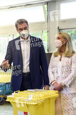Stimmabgabe von Markus Söder zur Bundestagswahl 2021 in Nürnberg
