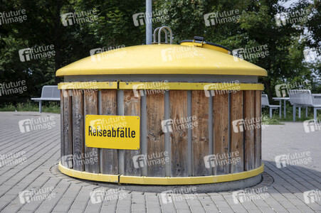Symbolfoto Abfallcontainer