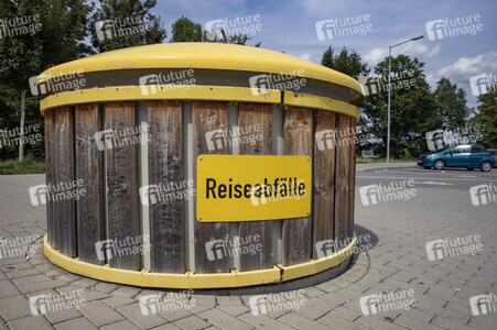 Symbolfoto Abfallcontainer