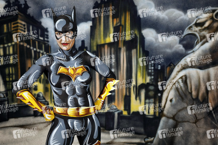 GEEK ART: Batgirl Comic Bodypainting