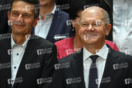 SPD-Fraktionssitzung und Statement der Fraktionsführung in Berlin