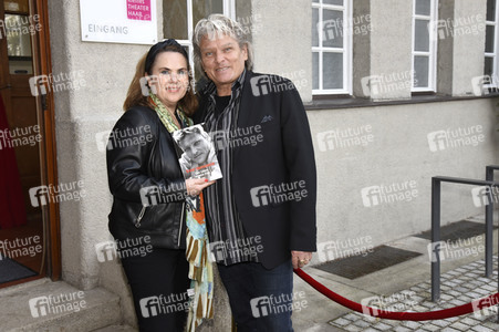 Lesung von Ernst Hannawald in Haar