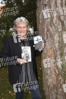 Lesung von Ernst Hannawald in Haar