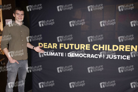 Filmpremiere 'Dear Future Children' in München