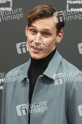 Filmpremiere 'Niemand ist bei den Kälbern', Filmfest Hamburg 2021