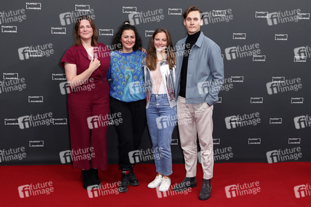Filmpremiere 'Niemand ist bei den Kälbern', Filmfest Hamburg 2021
