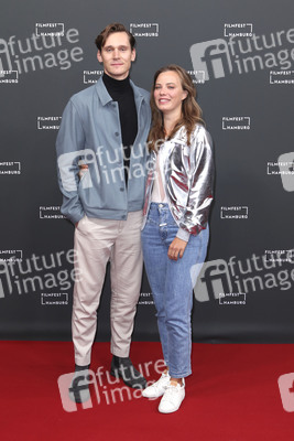 Filmpremiere 'Niemand ist bei den Kälbern', Filmfest Hamburg 2021