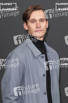 Filmpremiere 'Niemand ist bei den Kälbern', Filmfest Hamburg 2021